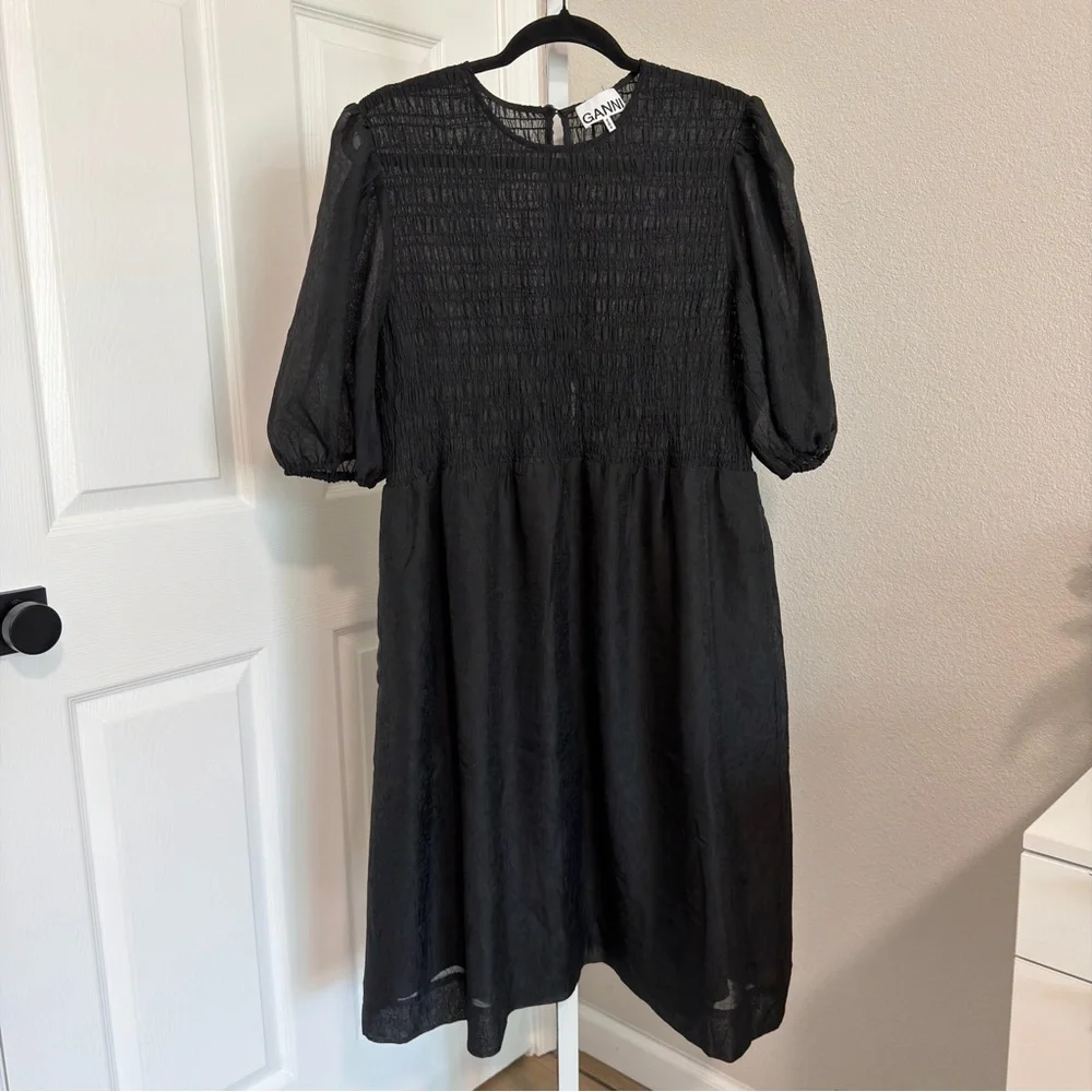Ganni Black‎ Crinkled Georgette Smocked Midi Dress Size Large EU 40 Puff Sleeve